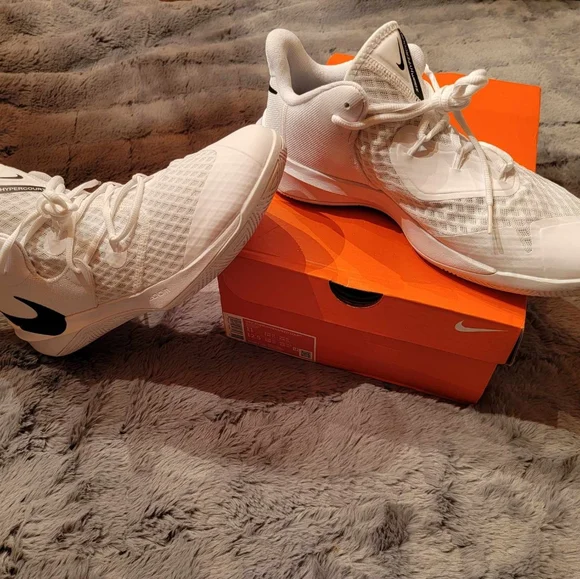 Nike Shoes Nike Menswomens Volleyball Shoes Poshmark